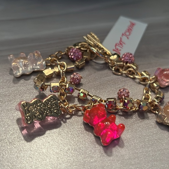 Betsey Johnson Gummy Bear Bracelet - Picture 5 of 6